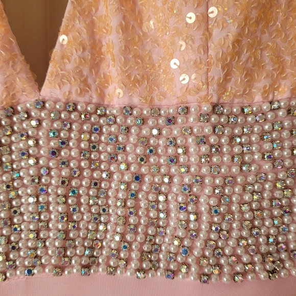 Le Gala Tony Bowls pink Halter Ball Gown size 6 - Picture 3 of 10